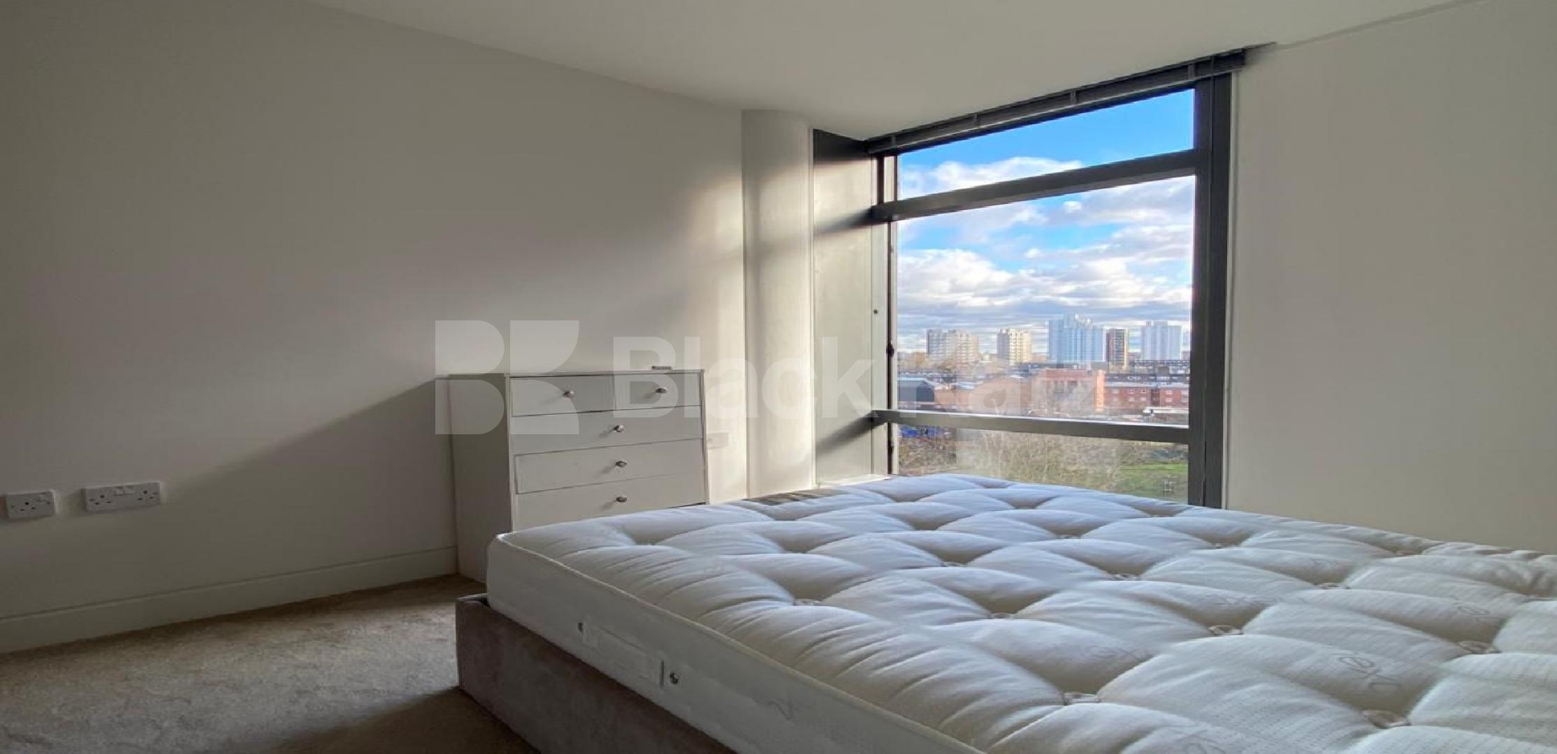 			LET , 1 Bedroom, 1 bath, 1 reception Apartment			 Parliament View, Lambeth Bridge, Waterloo