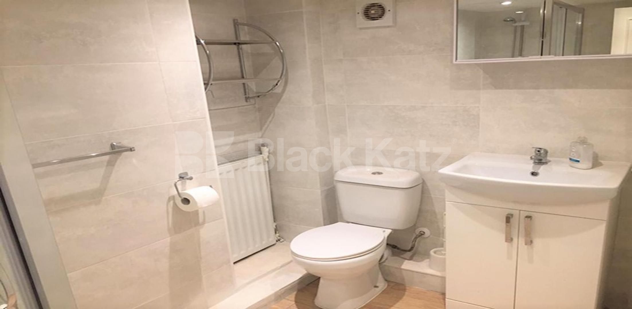 Modern Studio walking distance to Marylebone Tube & Regents Park Harewood Avenue, Marylebone