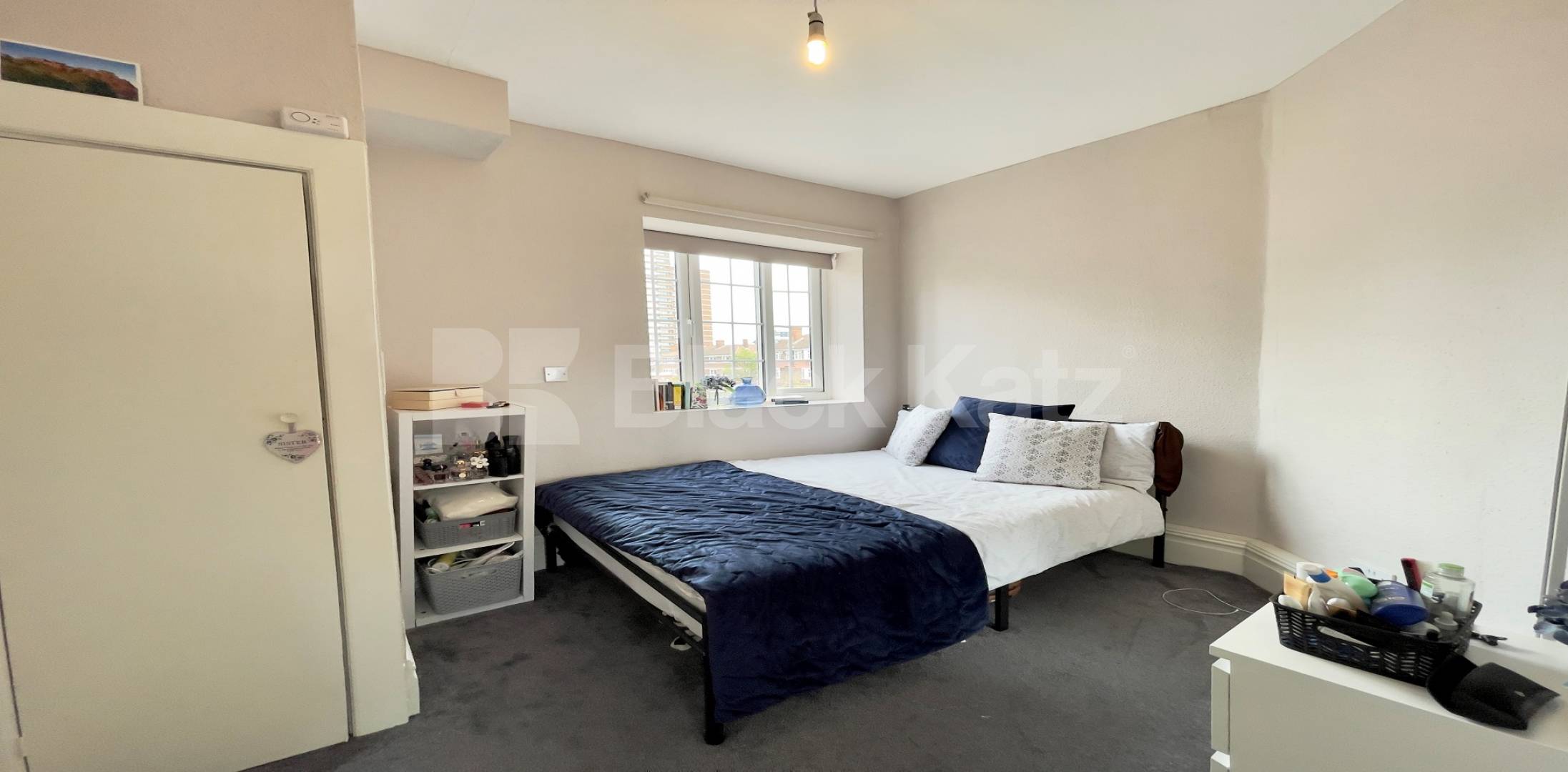 Superbly located Vicarage conversion recently redecorated throughout. Porlock Street, London Bridge