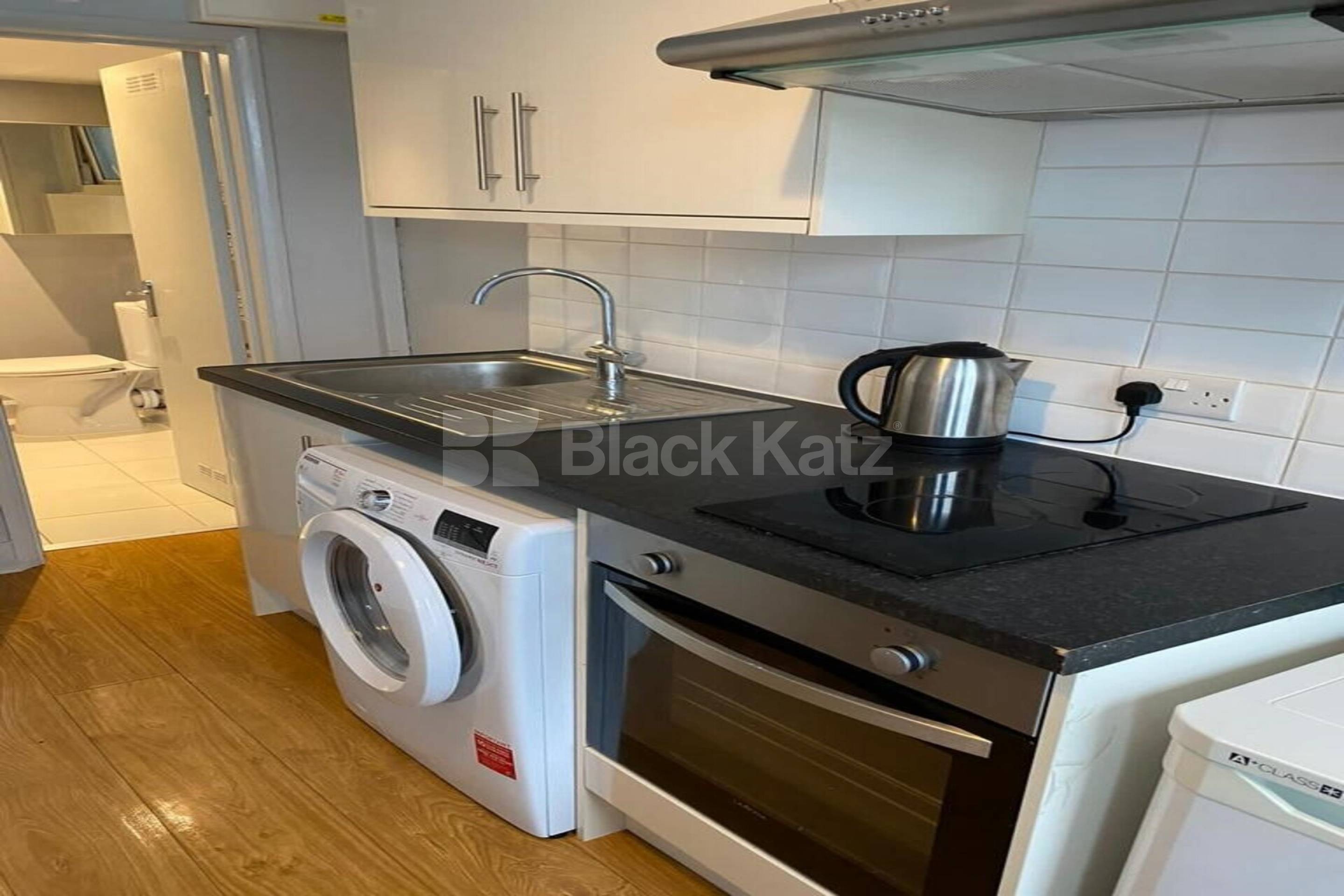 Spacious studio complete to a modern standard Woodside Road, Wood Green N22