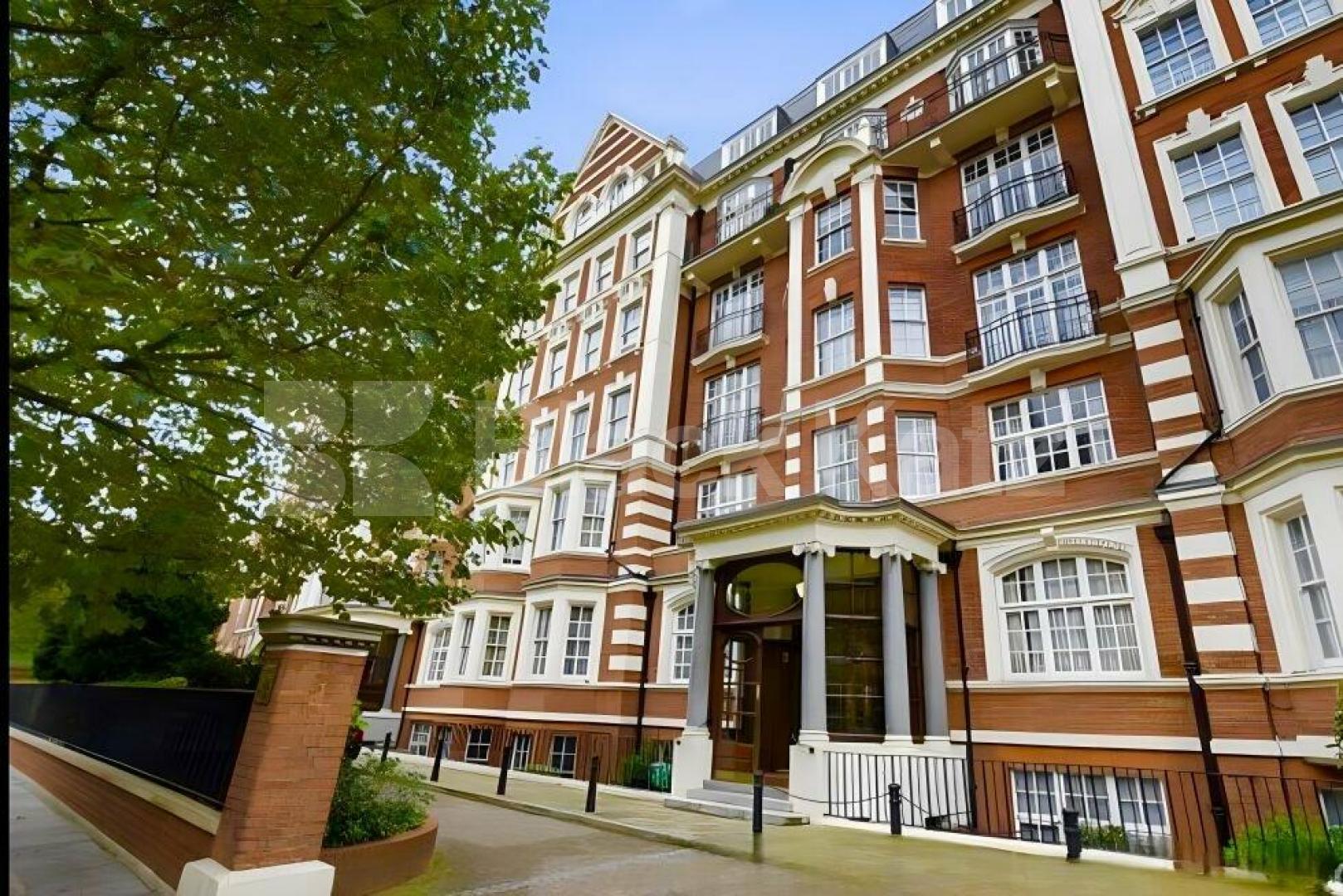 Spacious three double bedroom property with two bathrooms Sandringham Court, Maida Vale
