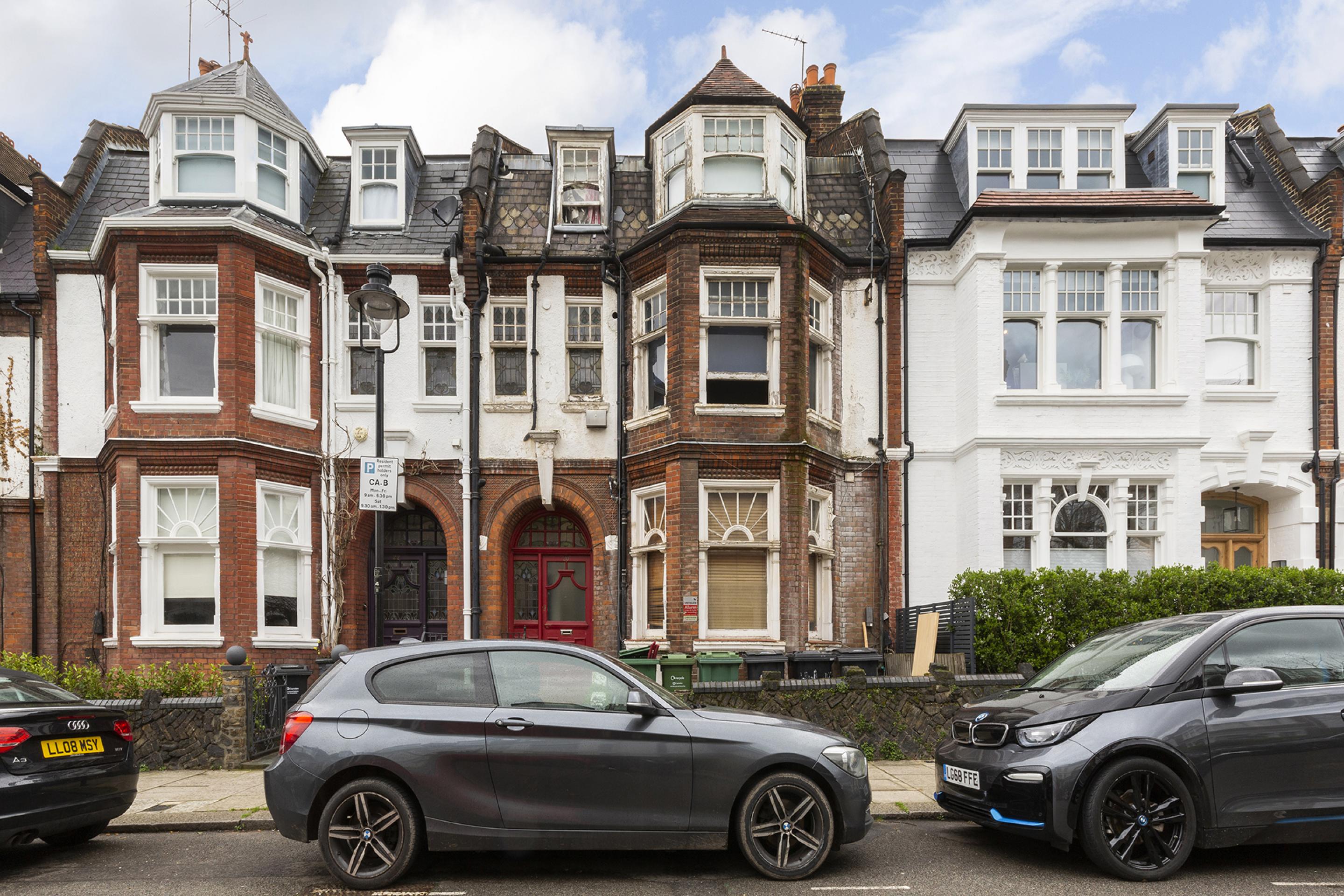 Modern and Central Apartment Howitt Road, Belsize Park NW3