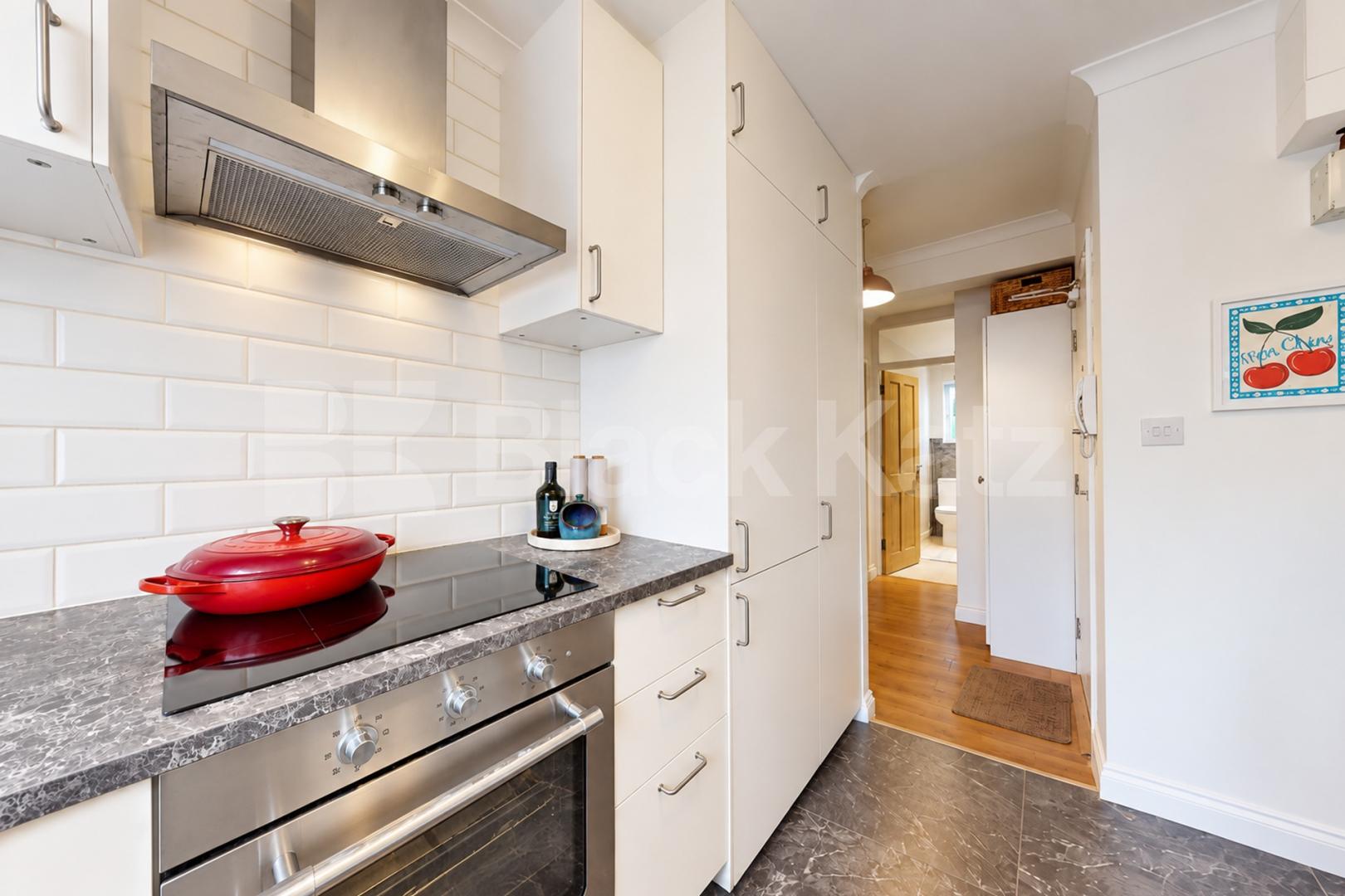 Flooded with natural light & boasting size, quality & location  Grafton Square, Clapham 