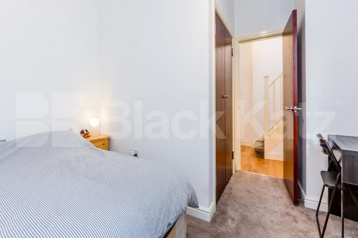 1 bedroom Maisonette on a quiet residential street near Stoke Newington station  Springdale Road, Newington Green