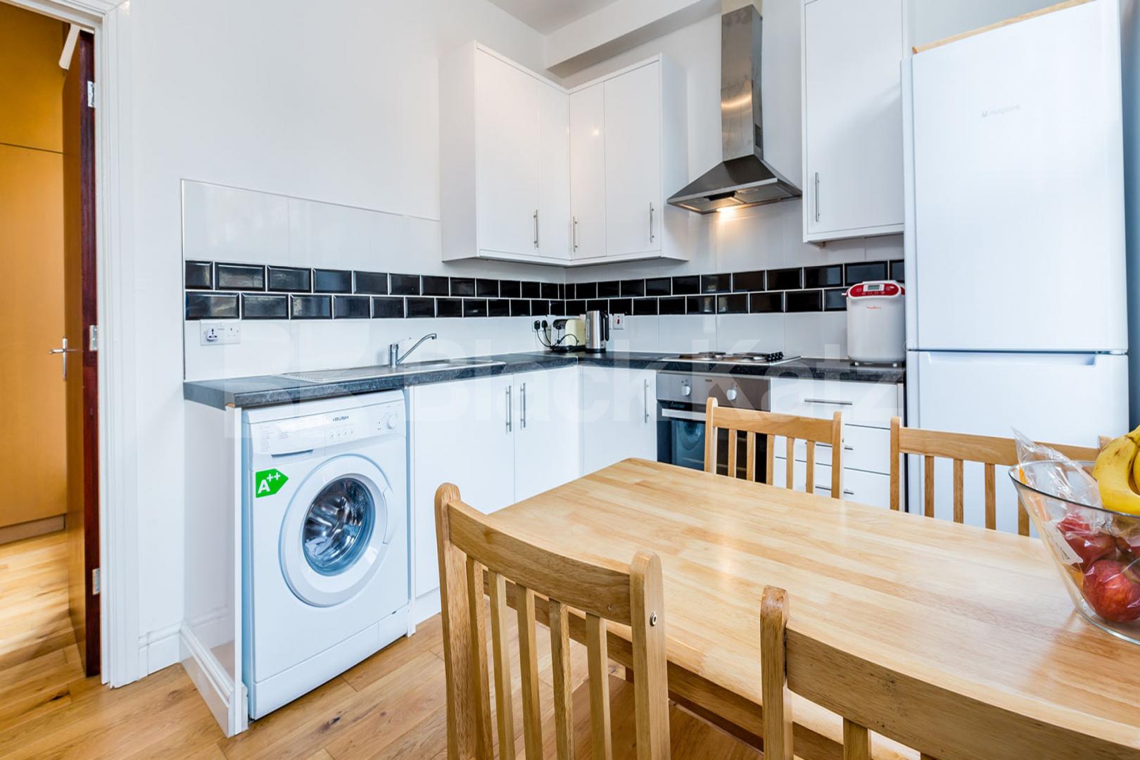 1 bedroom Maisonette on a quiet residential street near Stoke Newington station  Springdale Road, Newington Green