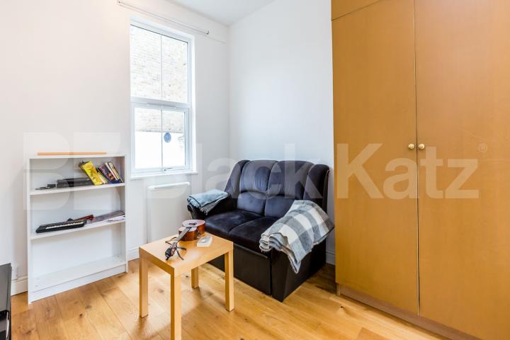 A 1 / 2 bedroom property perfect for 2 sharers close to stoke Newington  Springdale Road, Newington Green