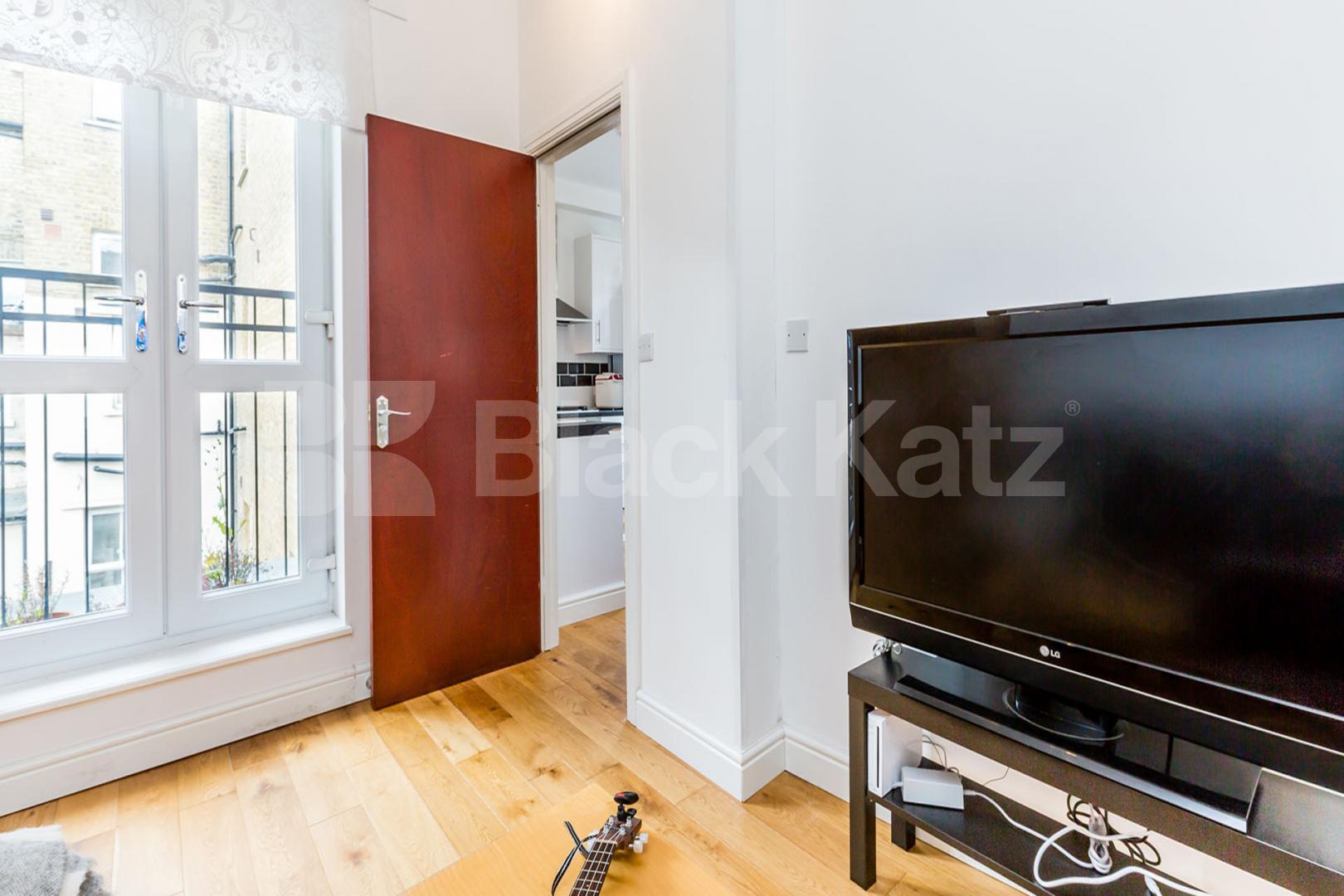 A 1 / 2 bedroom property perfect for 2 sharers close to stoke Newington  Springdale Road, Newington Green