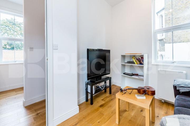 A 1 / 2 bedroom property perfect for 2 sharers close to stoke Newington  Springdale Road, Newington Green