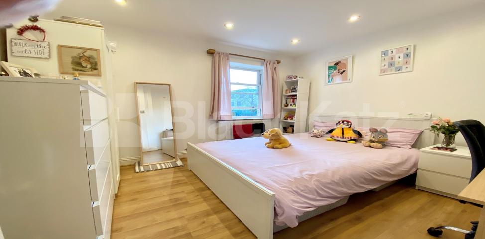 			LET , 3 Bedroom, 1 bath, 1 reception Apartment			 The Aspect, Deverell Street , London Bridge/ Borough 