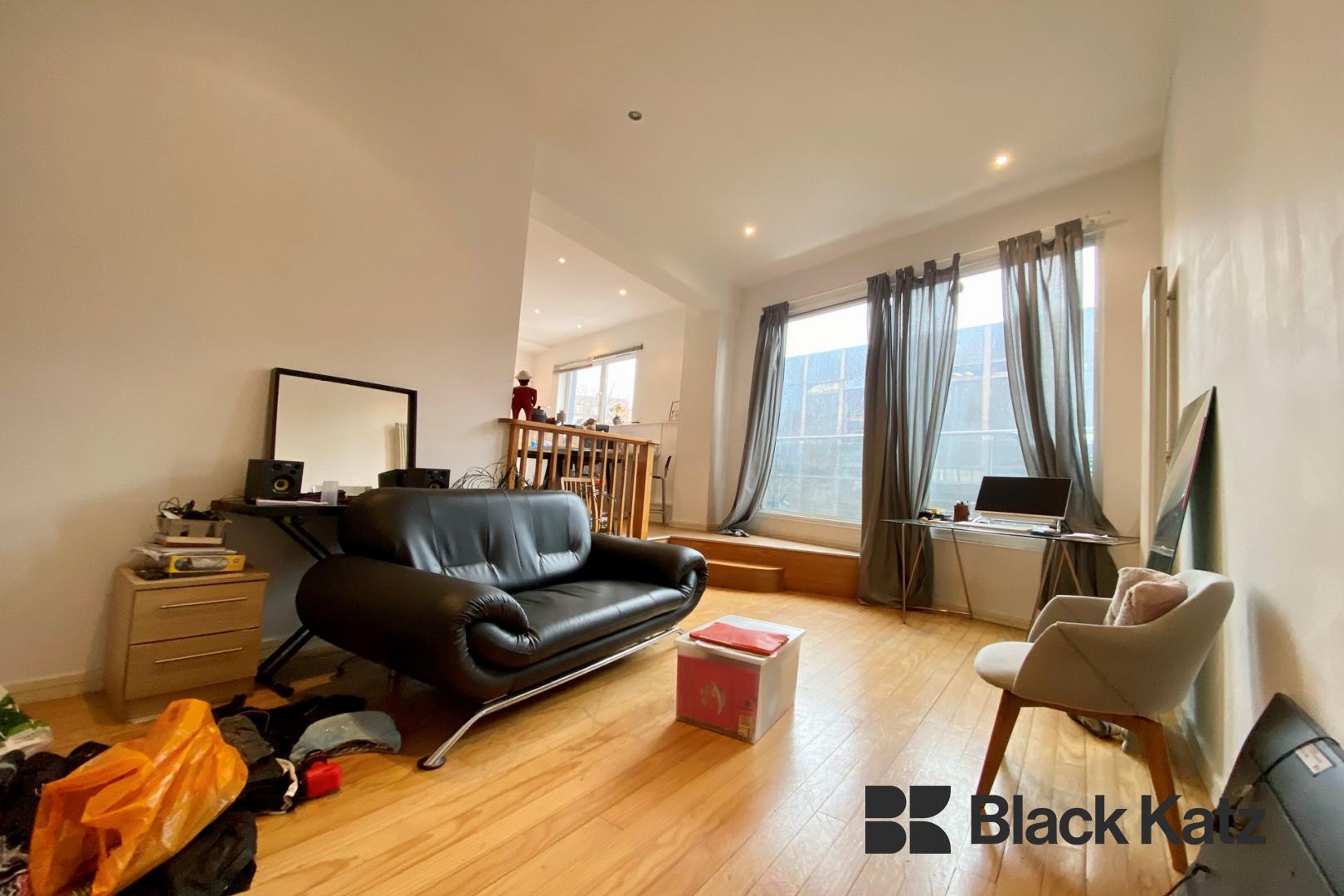 Superbly located & offering 528 Sq. Ft. of living & entertaining space  Newington Causeway, Borough