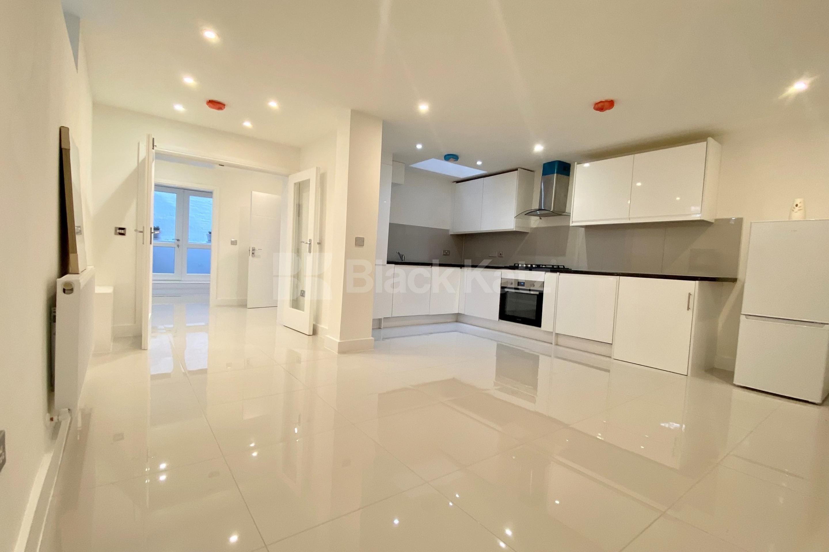 Recently refurbished maisonette with two bathrooms & patio area Hugh Street , Pimlico SW1V