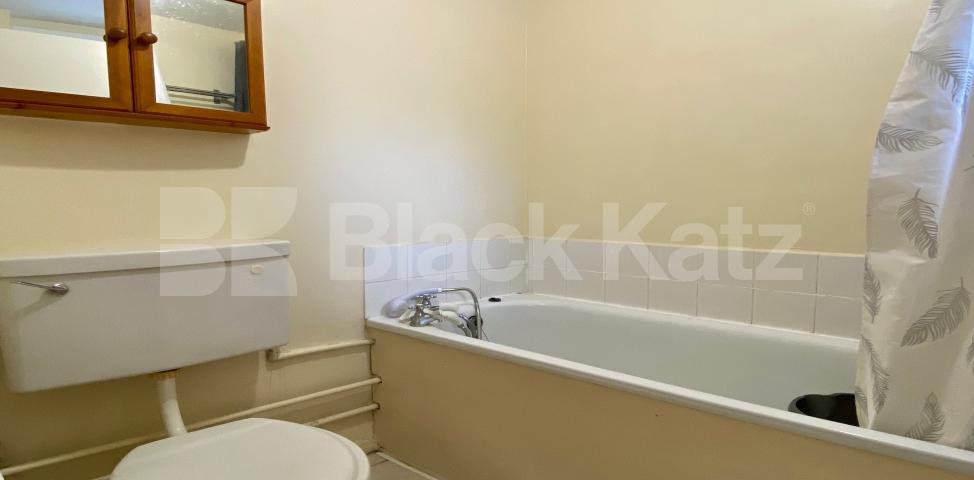 			LET, 1 Bedroom, 1 bath, 1 reception Apartment			 Vestry Road, Peckham