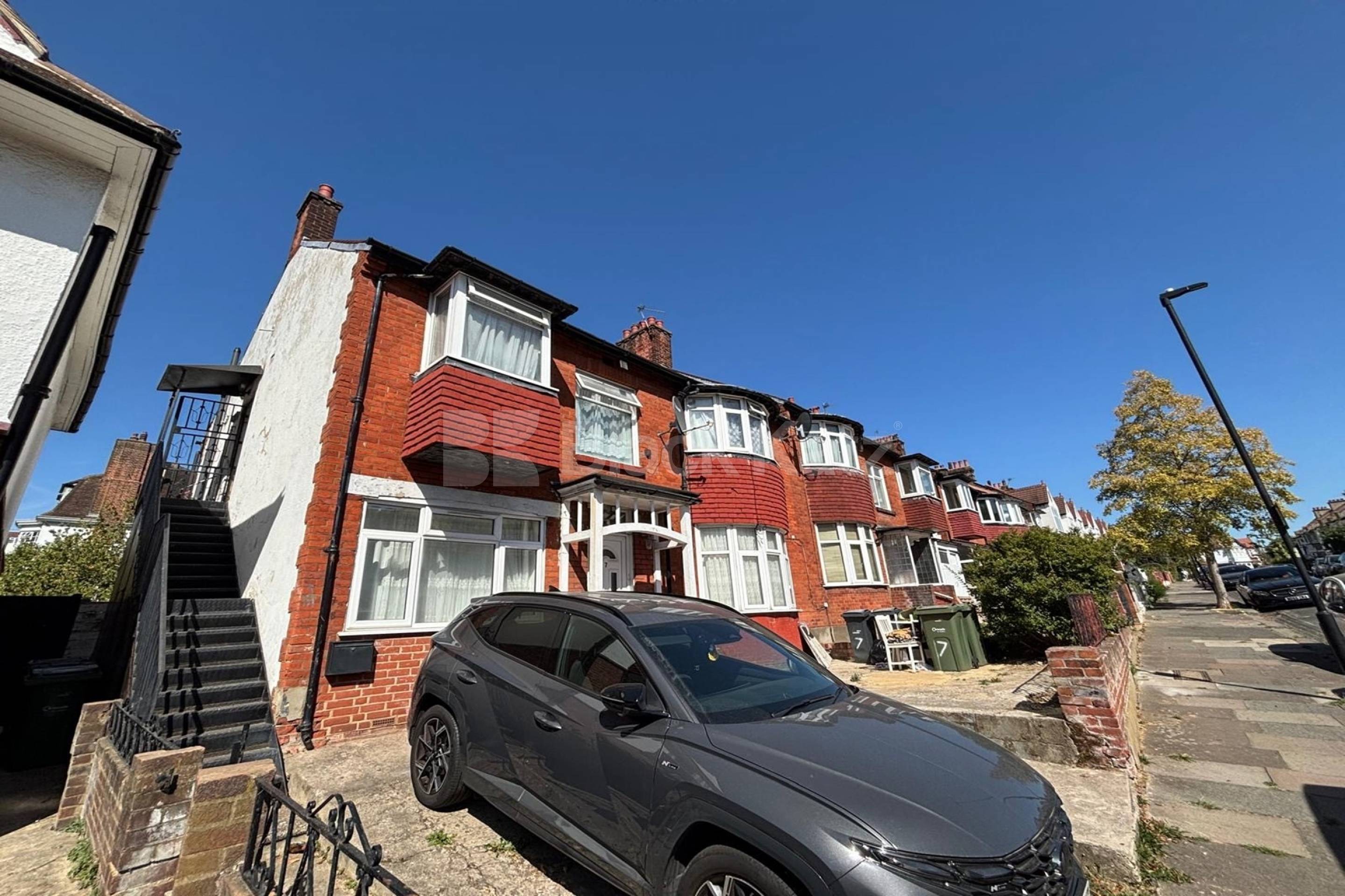 Duplex period conversion offering 860 Sq.Ft. of living & entertaining space Wyatt Park Road, Streatham Hill SW2