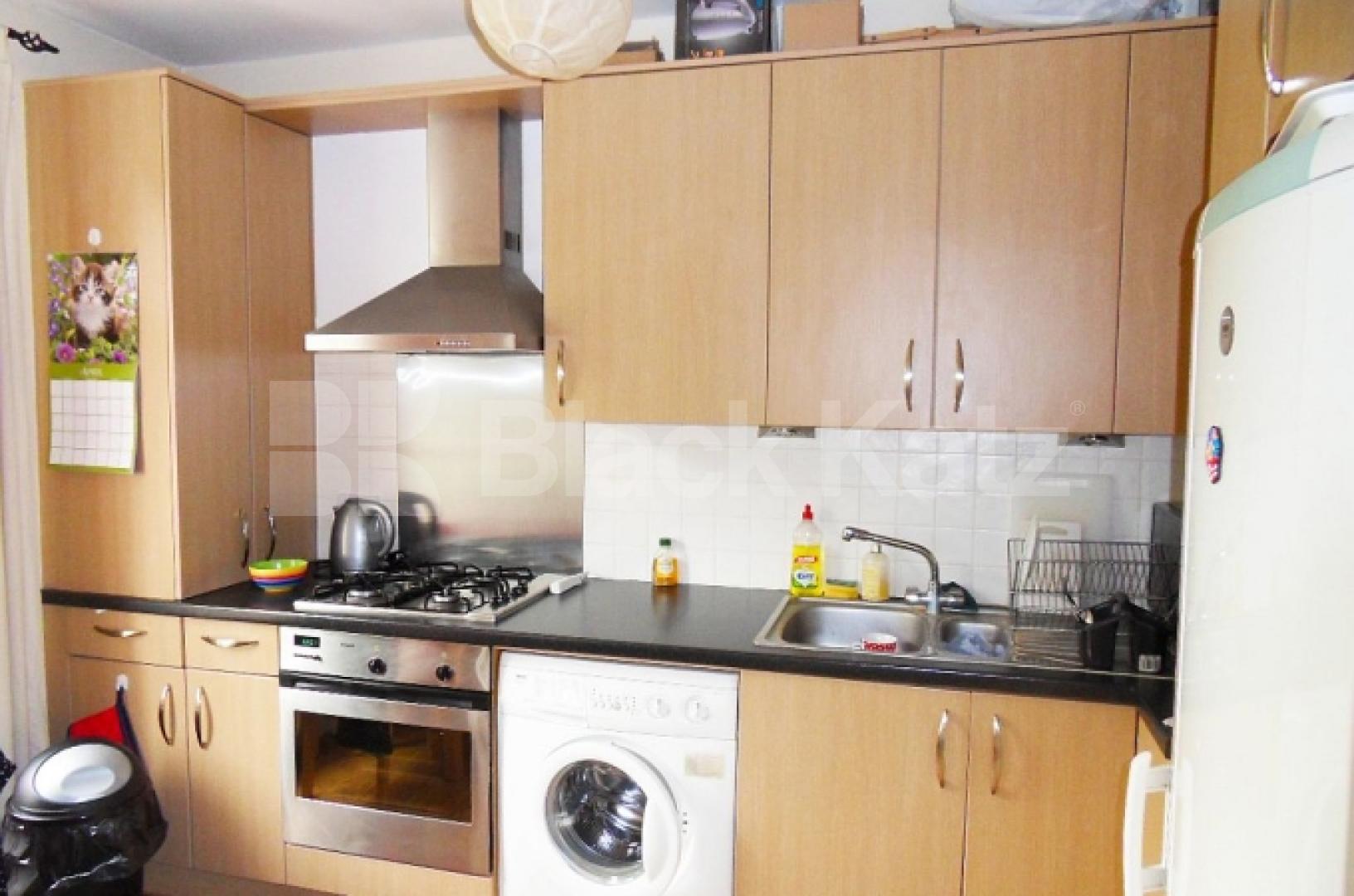 			1 Bedroom, 1 bath, 1 reception Flat			 High Street Hornsey, HORNSEY