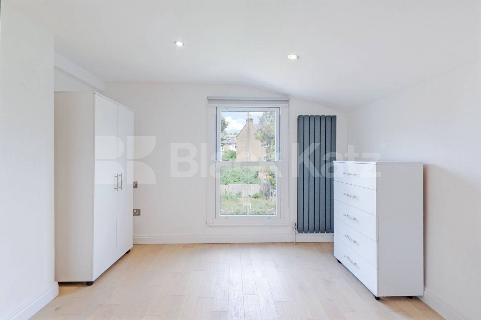 Modern Studio Hillfield Road, West Hampstead