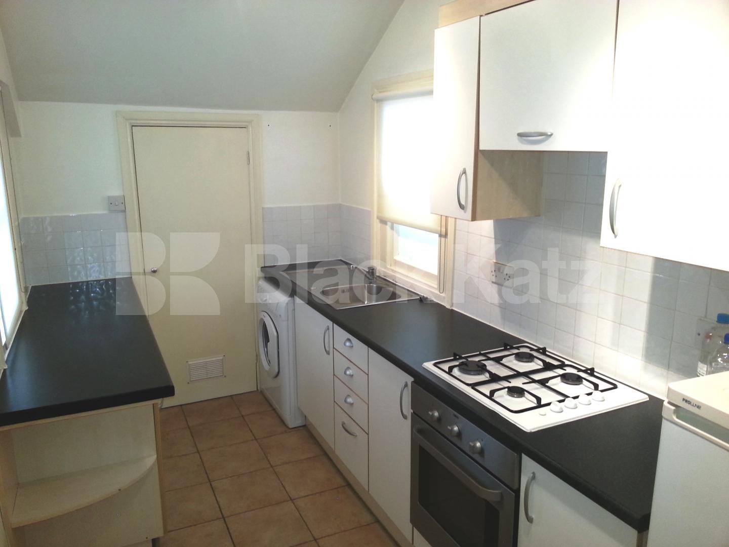 			NEAR PRIMROSE HILL! , 2 Bedroom, 1 bath, 1 reception Flat			 Adamson Road, SWISS COTTAGE