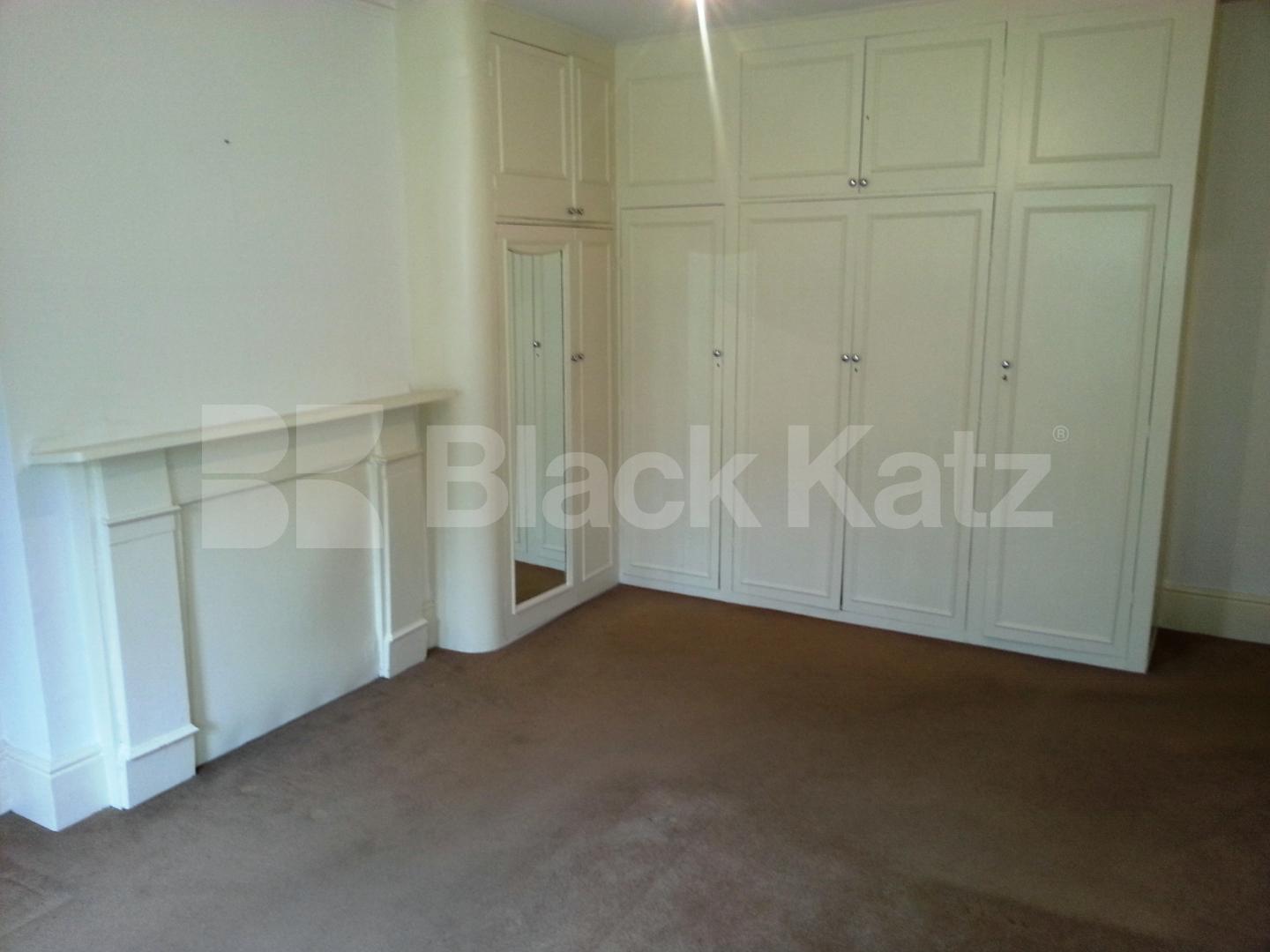 			NEAR PRIMROSE HILL! , 2 Bedroom, 1 bath, 1 reception Flat			 Adamson Road, SWISS COTTAGE