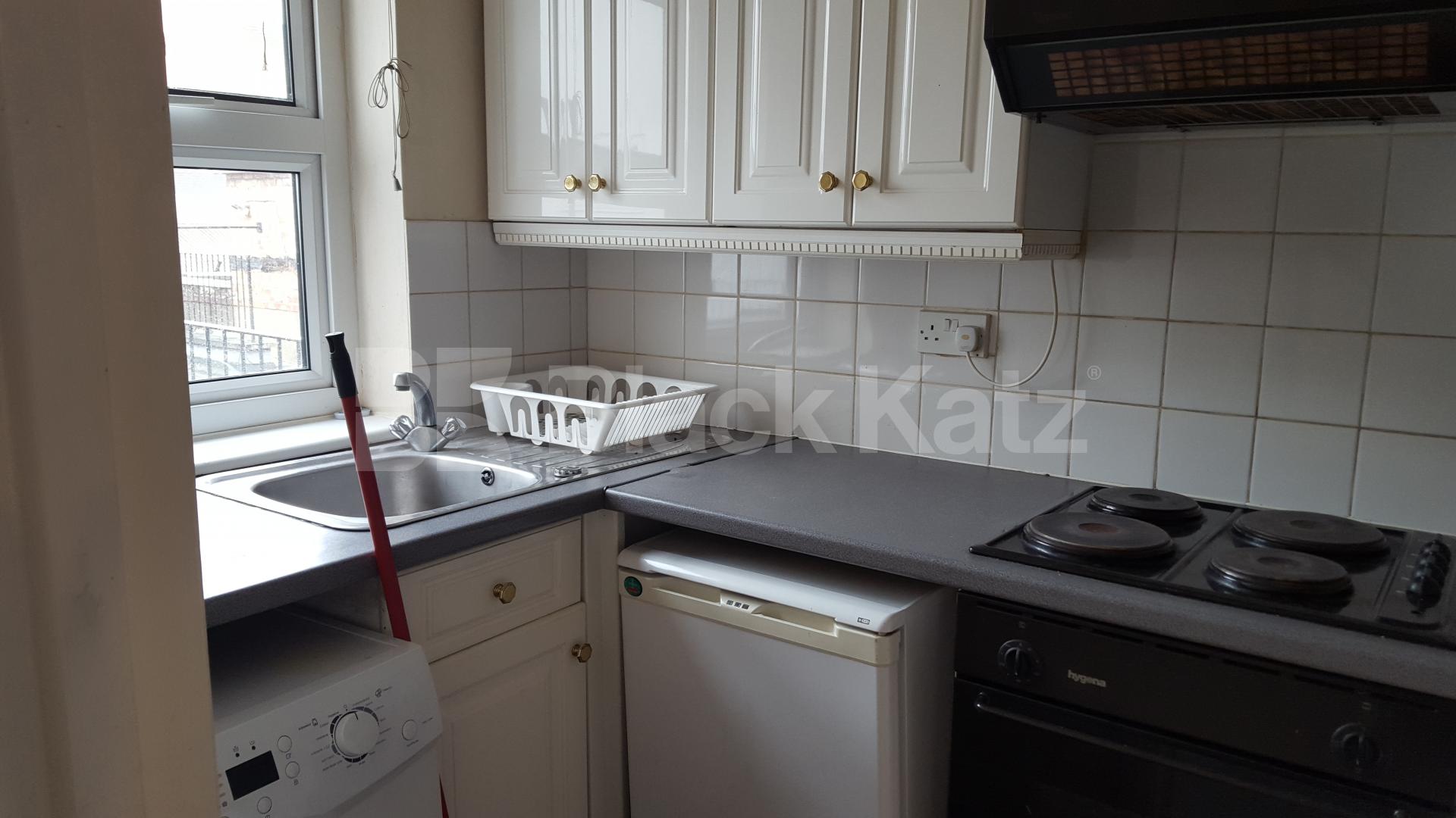 			New Instruction, 2 Bedroom, 1 bath, 1 reception Flat			 Chapel Market, ANGEL