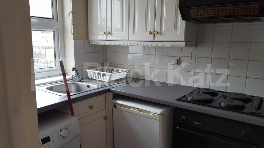 			New Instruction, 2 Bedroom, 1 bath, 1 reception Flat			 Chapel Market, ANGEL