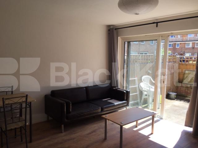 			NEWLY REFURBISHED 4 BEDROOM MAISONETTE WITH GARDEN!, 4 Bedroom, 1 bath, 1 reception Ground Floor Maisonette			 Portia Way, MILE END-BOW