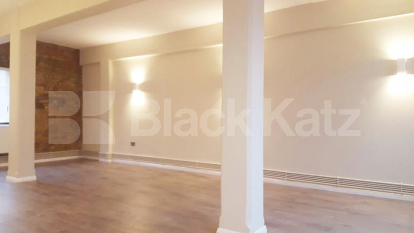 			STUNNING 2 BEDROOM WAREHOUSE APARTMENT, 2 Bedroom, 1 bath, 1 reception Flat			 SPRINFIELD HOUSE LOFTS-TYSSEN STREET, DALSTON-HAGGERSTON-SHOREDITCH