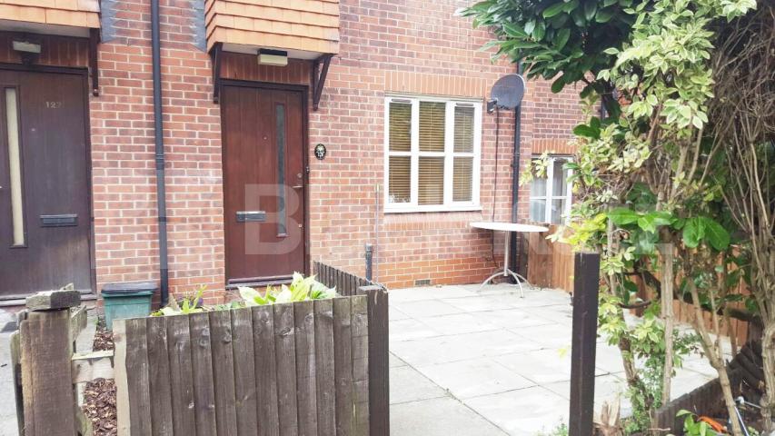 			NEW INSTRUCTION!, 1 Bedroom, 1 bath, 1 reception Flat			 Bunning Way, CALEDONIAN ROAD-KING'S CROSS