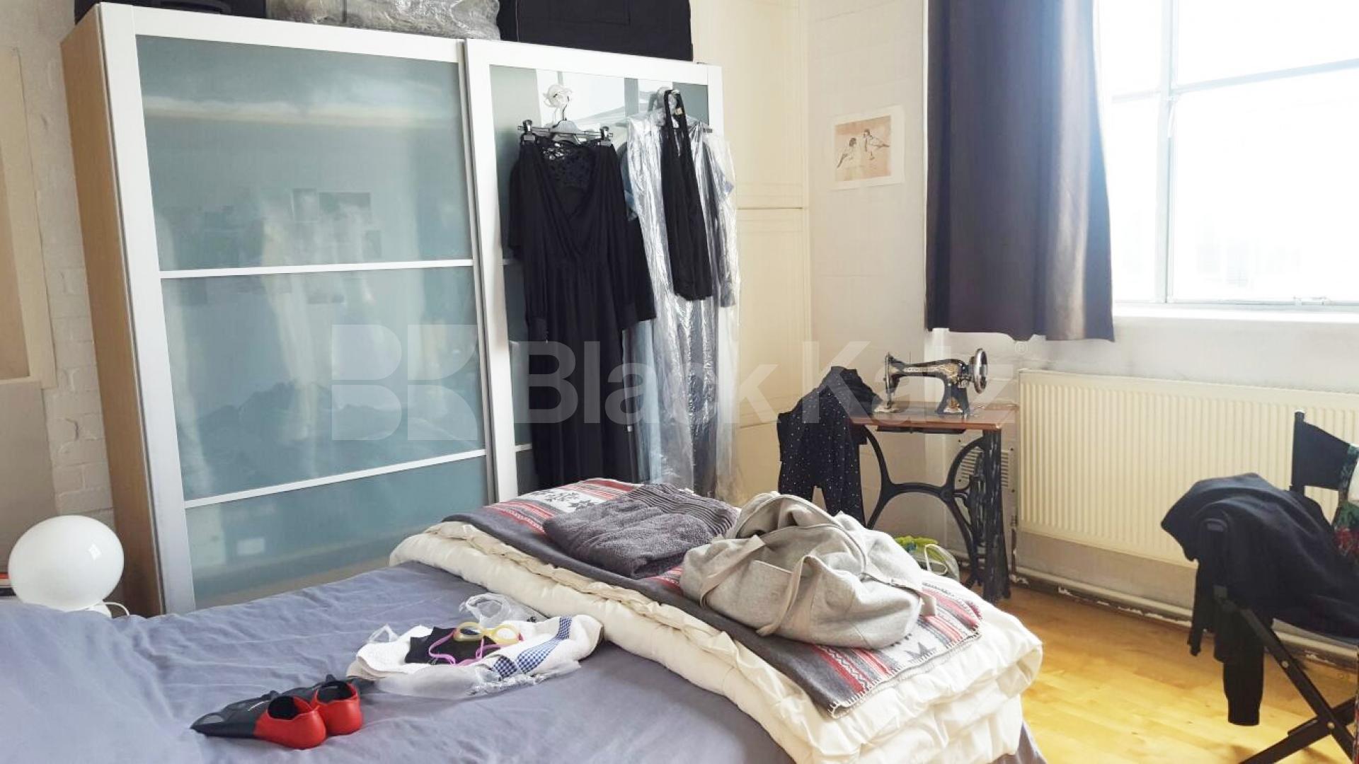 			WAREHOUSE CONVERSION IN ANGEL-OLD STREET-SHOREDITCH, 1 Bedroom, 1 bath, 1 reception Flat			 EAGLE HOUSE-EAGLE WHARF ROAD, ANGEL-OLD STREET-SHOREDITCH