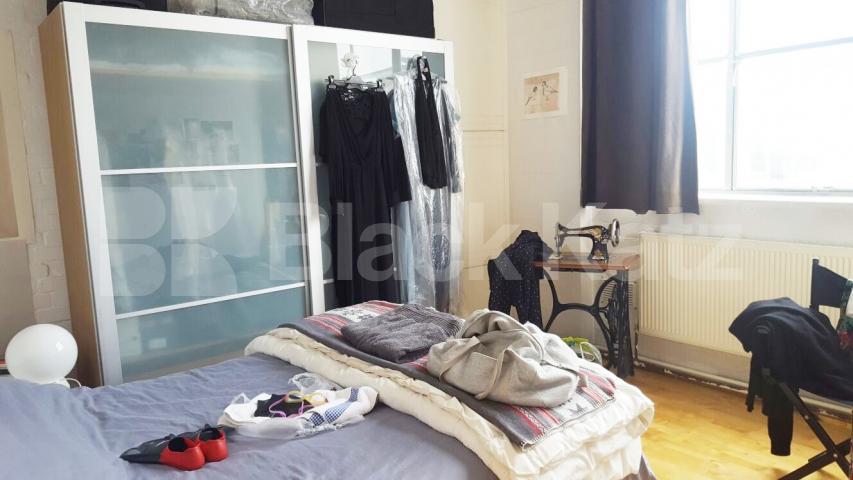 			WAREHOUSE CONVERSION IN ANGEL-OLD STREET-SHOREDITCH, 1 Bedroom, 1 bath, 1 reception Flat			 EAGLE HOUSE-EAGLE WHARF ROAD, ANGEL-OLD STREET-SHOREDITCH