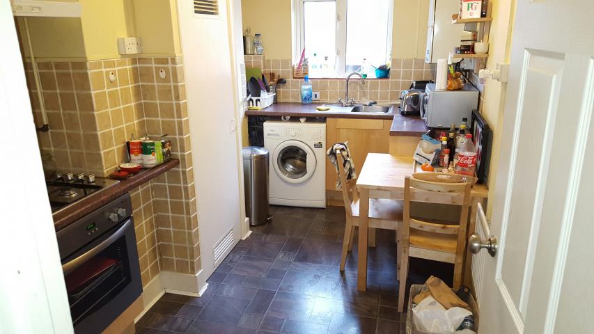 			UNDER OFFER , 1 Bedroom, 1 bath, 1 reception Flat			 Yeldham Road , HAMMERSMITH