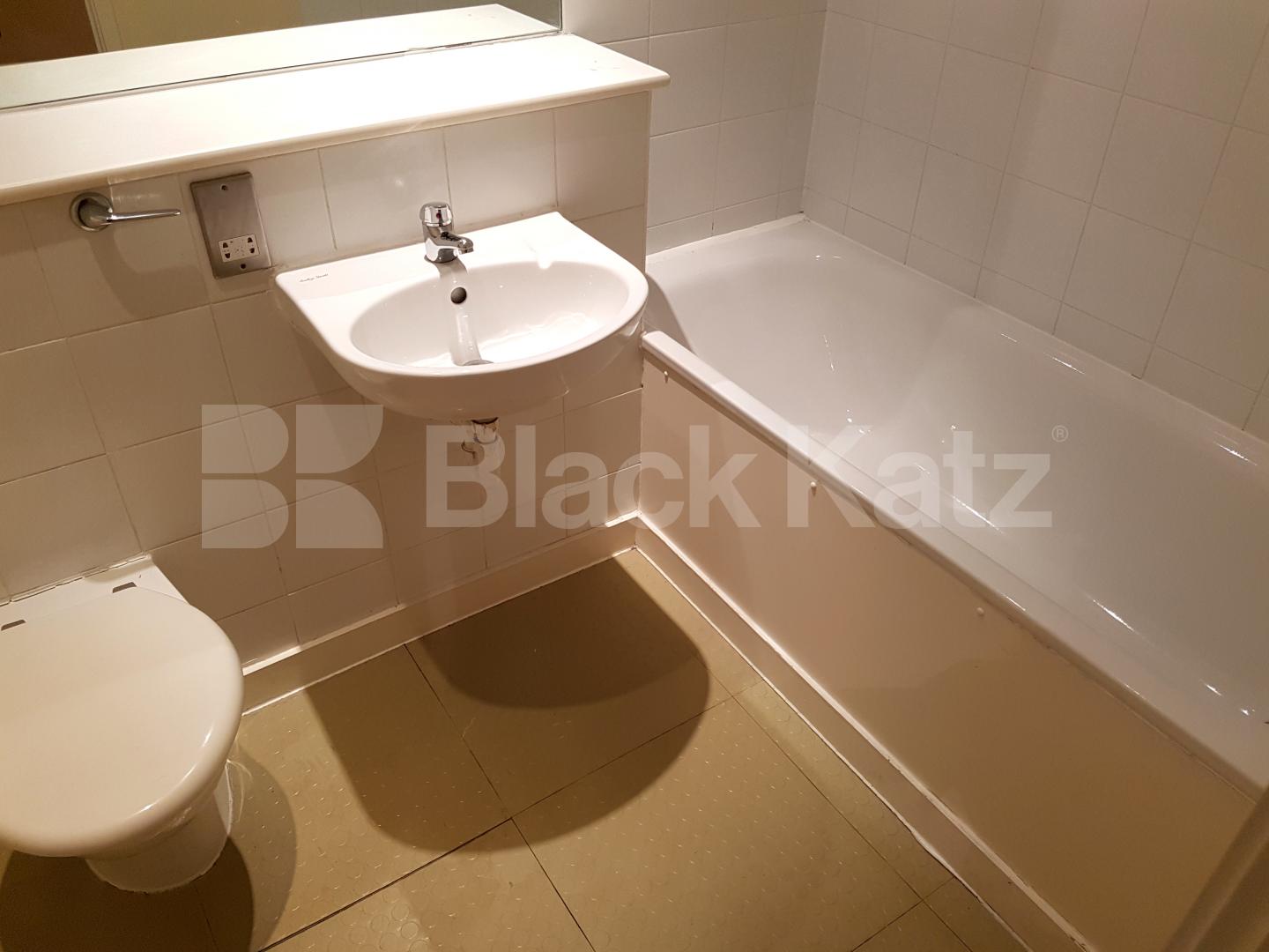 			NEW INSTRUCTION, 2 Bedroom, 1 bath, 1 reception Apartment			 Tower Bridge Road, London Bridge