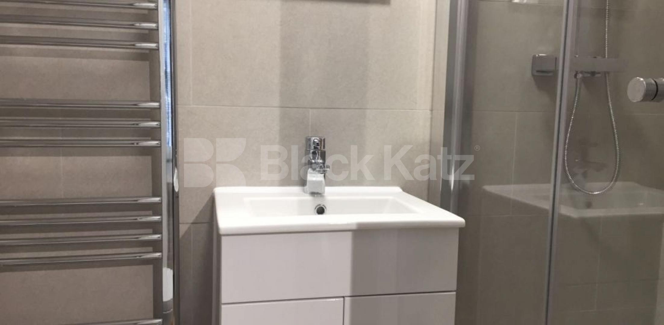 			NEWLY REFURBISHED 2 BED WITH ENSUITES!, 2 Bedroom, 1 bath, 1 reception Flat			 Whitfield Street, FITZROVIA