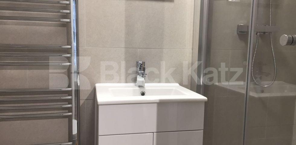 			NEWLY REFURBISHED 2 BED WITH ENSUITES!, 2 Bedroom, 1 bath, 1 reception Flat			 Whitfield Street, FITZROVIA