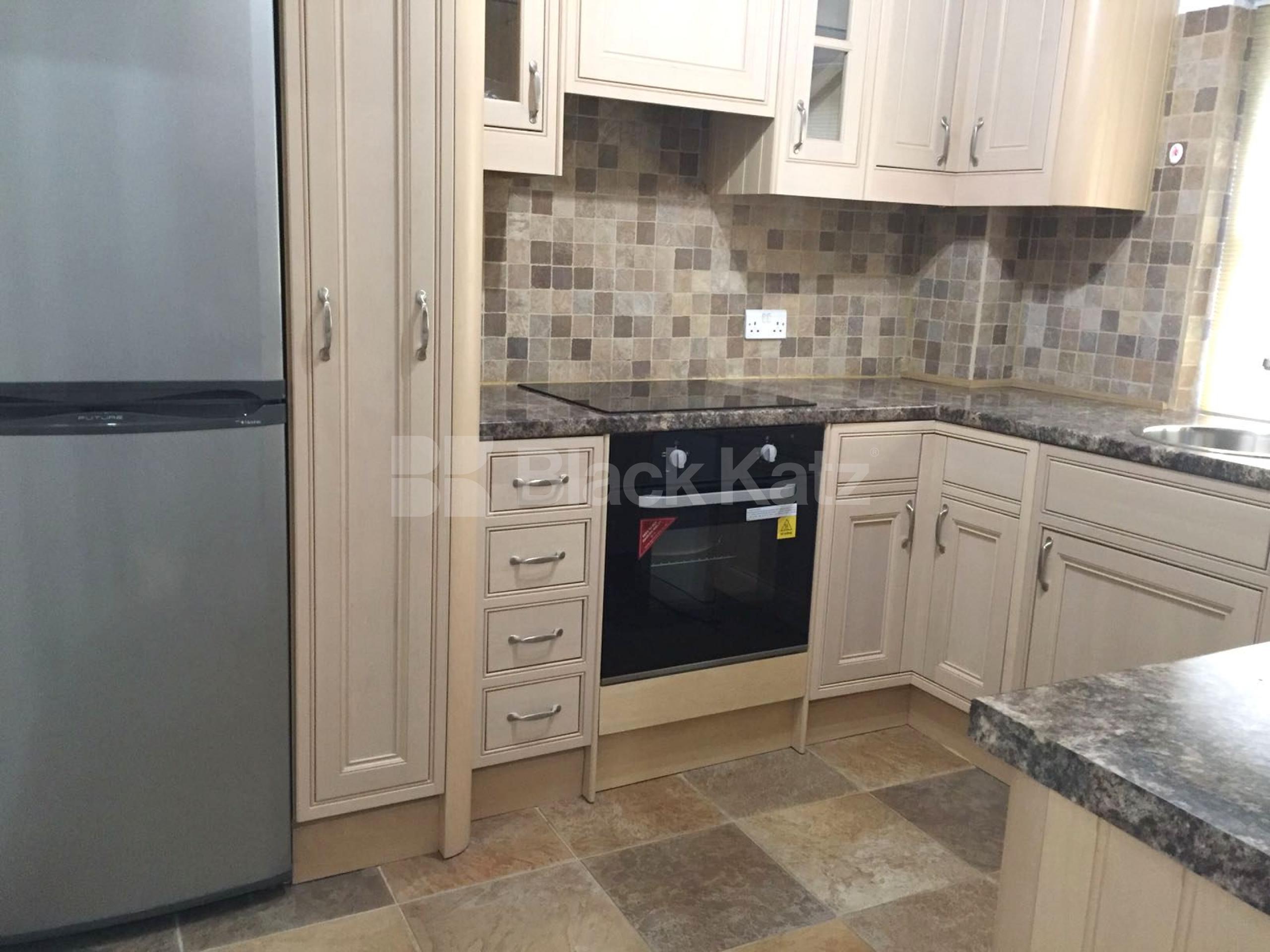 			NEWLY REFURBISHED 2 BED WITH ENSUITES!, 2 Bedroom, 1 bath, 1 reception Flat			 Whitfield Street, FITZROVIA W1T