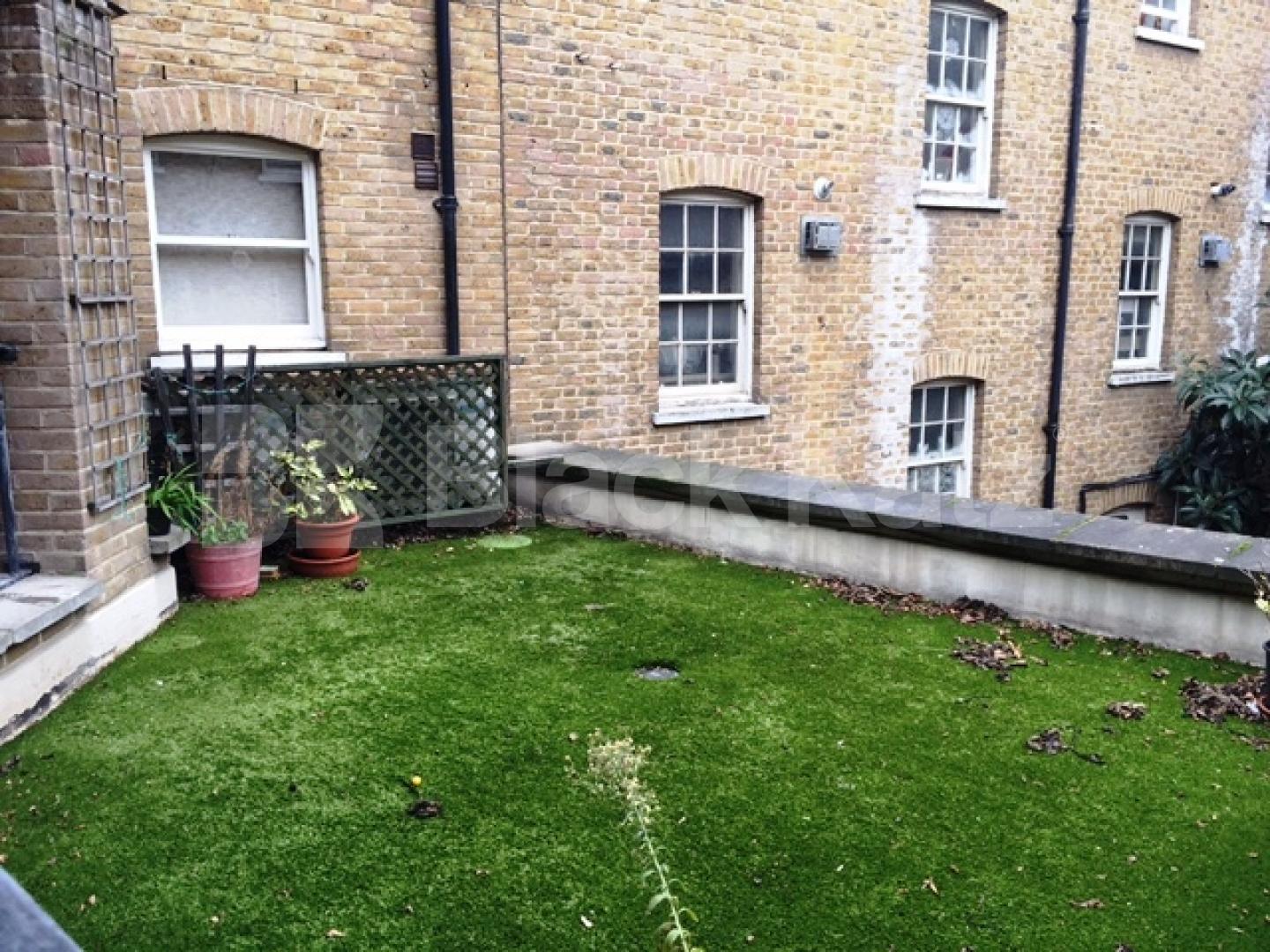 			NEWLY REFURBISHED 2 BED WITH ENSUITES!, 2 Bedroom, 1 bath, 1 reception Flat			 Whitfield Street, FITZROVIA