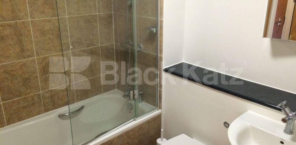 			NEW INSTRUCTION!, Studio Apartment, 1 bath, 1 reception Studio			 Admiral Walk, MAIDA VALE