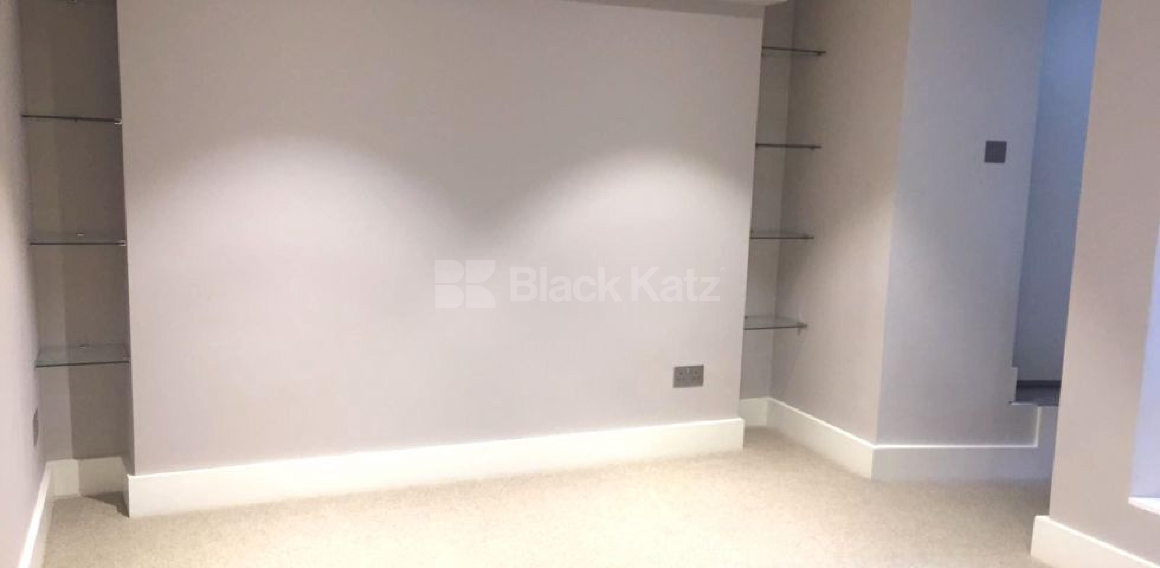 			NEW INSTRUCTION!, 1 Bedroom, 1 bath, 1 reception Flat			 Molyneux Street, MARYLEBONE W1H