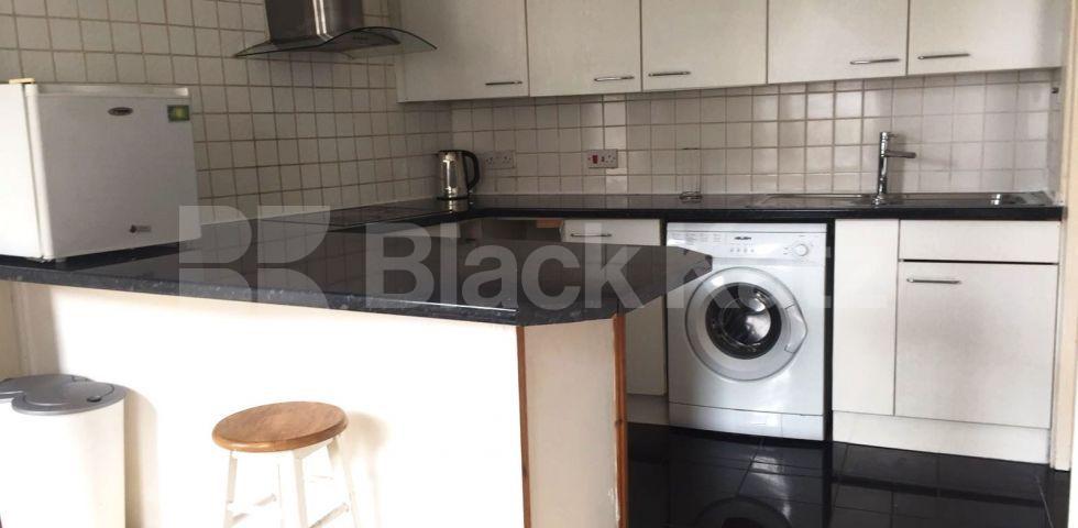 			NEW INSTRUCTION!, 2 Bedroom, 1 bath, 1 reception Flat			 Sutherland Avenue, Maida Vale