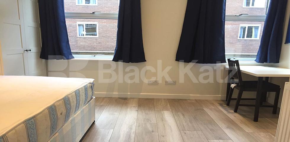 			Ideal for 3 students!, 2 Bedroom, 1 bath, 1 reception Flat			 Whitfield Street, Warren Street