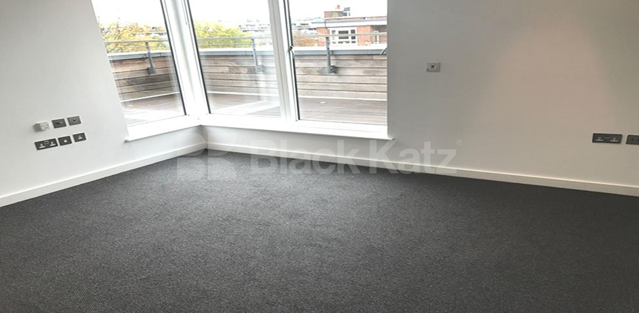 			MINUTES TO REGENTS PARK!, 3 Bedroom, 1 bath, 1 reception Flat			 Abbey Road, ST JOHNS WOOD