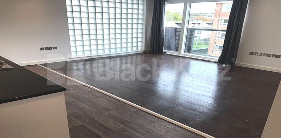 			MINUTES TO REGENTS PARK!, 2 Bedroom, 1 bath, 1 reception Flat			 Abbey Road, ST JOHNS WOOD