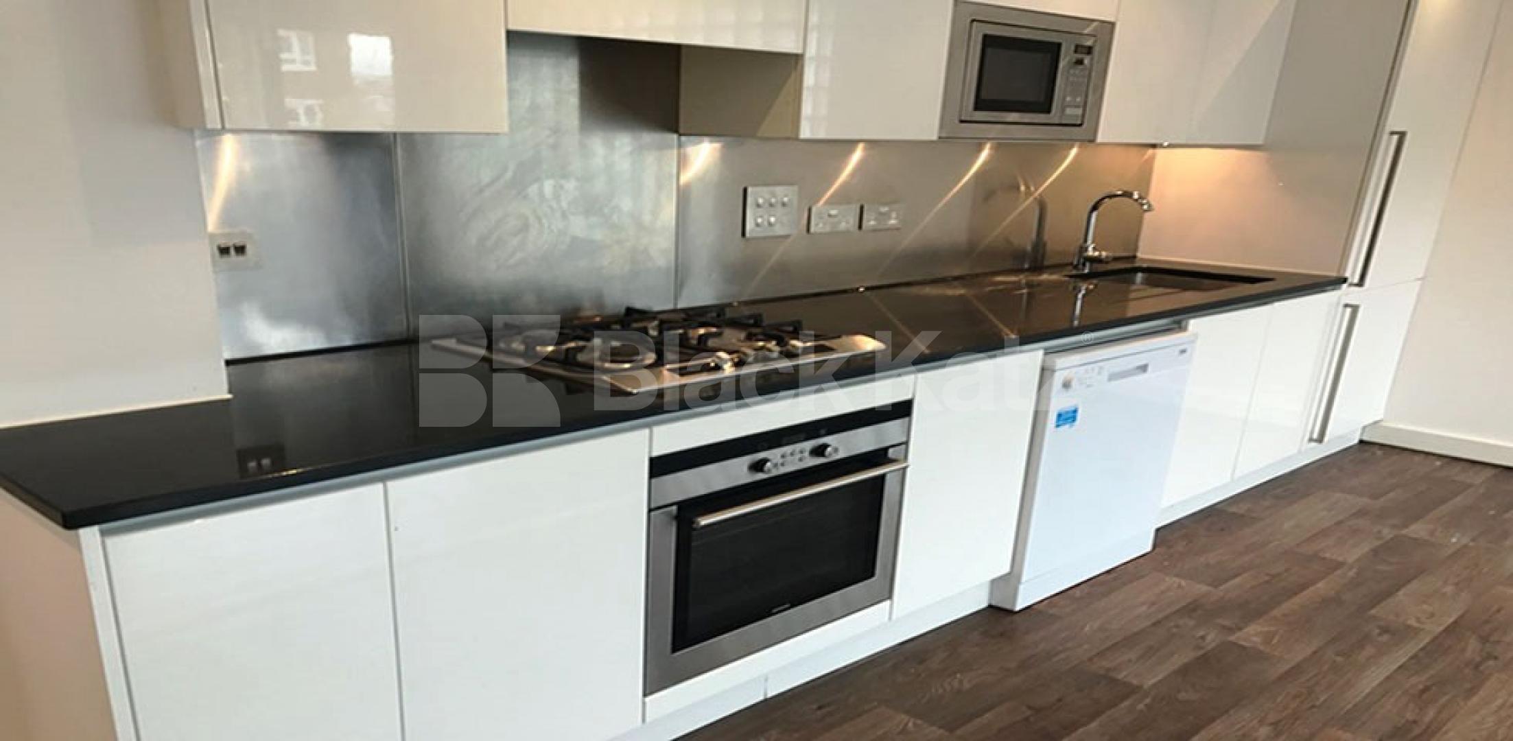 			MINUTES TO REGENTS PARK!, 2 Bedroom, 1 bath, 1 reception Flat			 Abbey Road, ST JOHNS WOOD