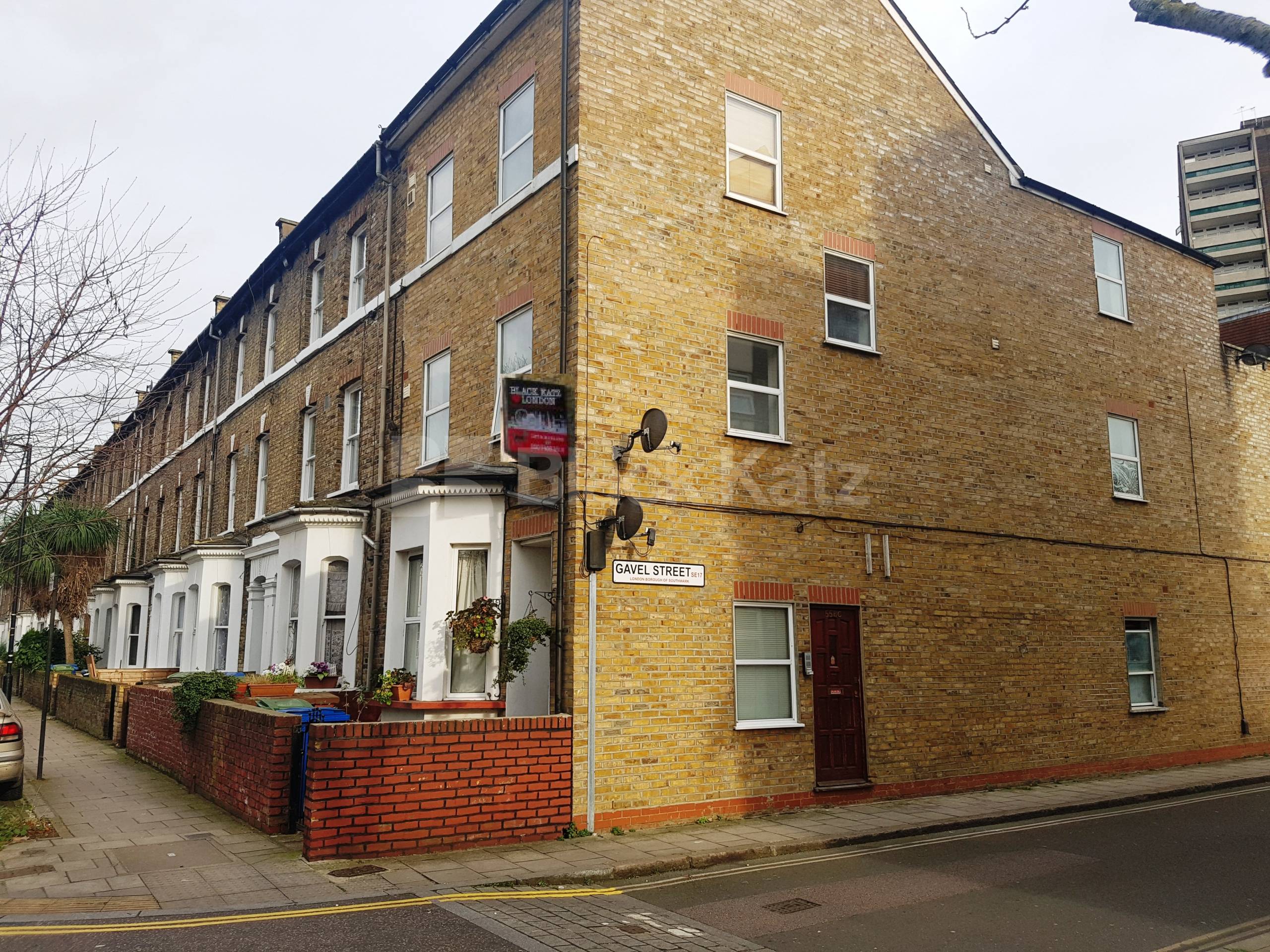 			2 Bedroom, 1 bath, 1 reception Apartment			 Darwin Street, Elephant and Castle se17