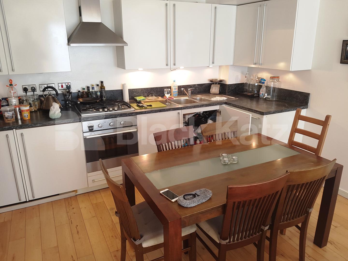 			2 Bedroom, 1 bath, 1 reception Apartment			 Kamen House, Magdalen Street , London Bridge