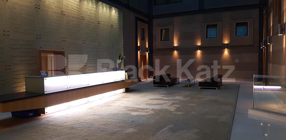 Over looking the banks of River Thames  Tea Trade Wharf, Shad Thames.