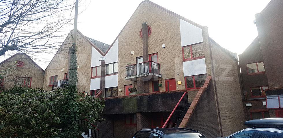 			UNDER OFFER (includes parking), 1 Bedroom, 1 bath, 1 reception Apartment			 Bywater Place, Rotherhithe 