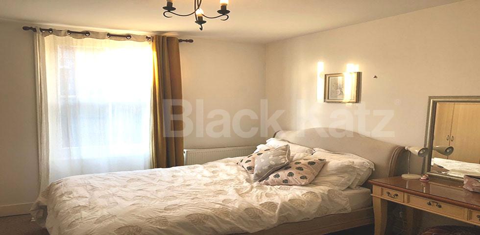 			MINS TO HAMPSTEAD HEATH!, 1 Bedroom, 1 bath, 1 reception Flat			 Mackeson Road, Hampstead