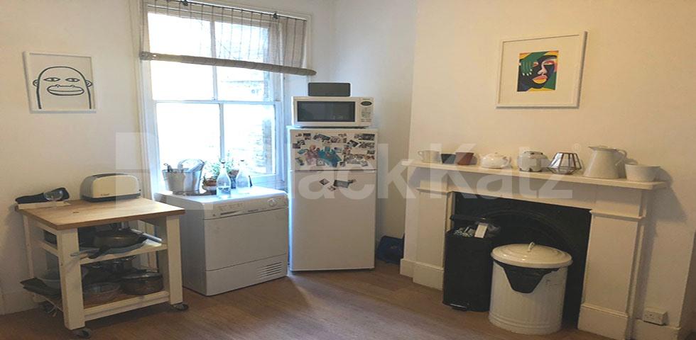 			MINS TO HAMPSTEAD HEATH!, 1 Bedroom, 1 bath, 1 reception Flat			 Mackeson Road, Hampstead