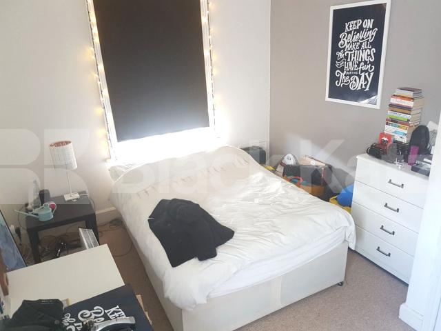 			4 Bedroom, 1 bath, 1 reception Flat			 Chesterton Road, LADBROKE GROVE