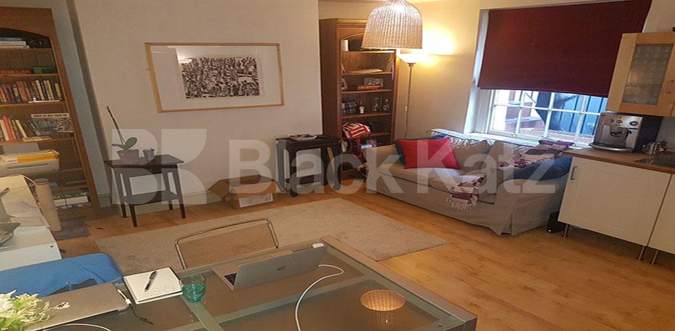 			Inclusive of gas, electric & c/tax.  , 1 Bedroom, 1 bath, 1 reception Flat			 Mornington Terrace, REGENTS PARK