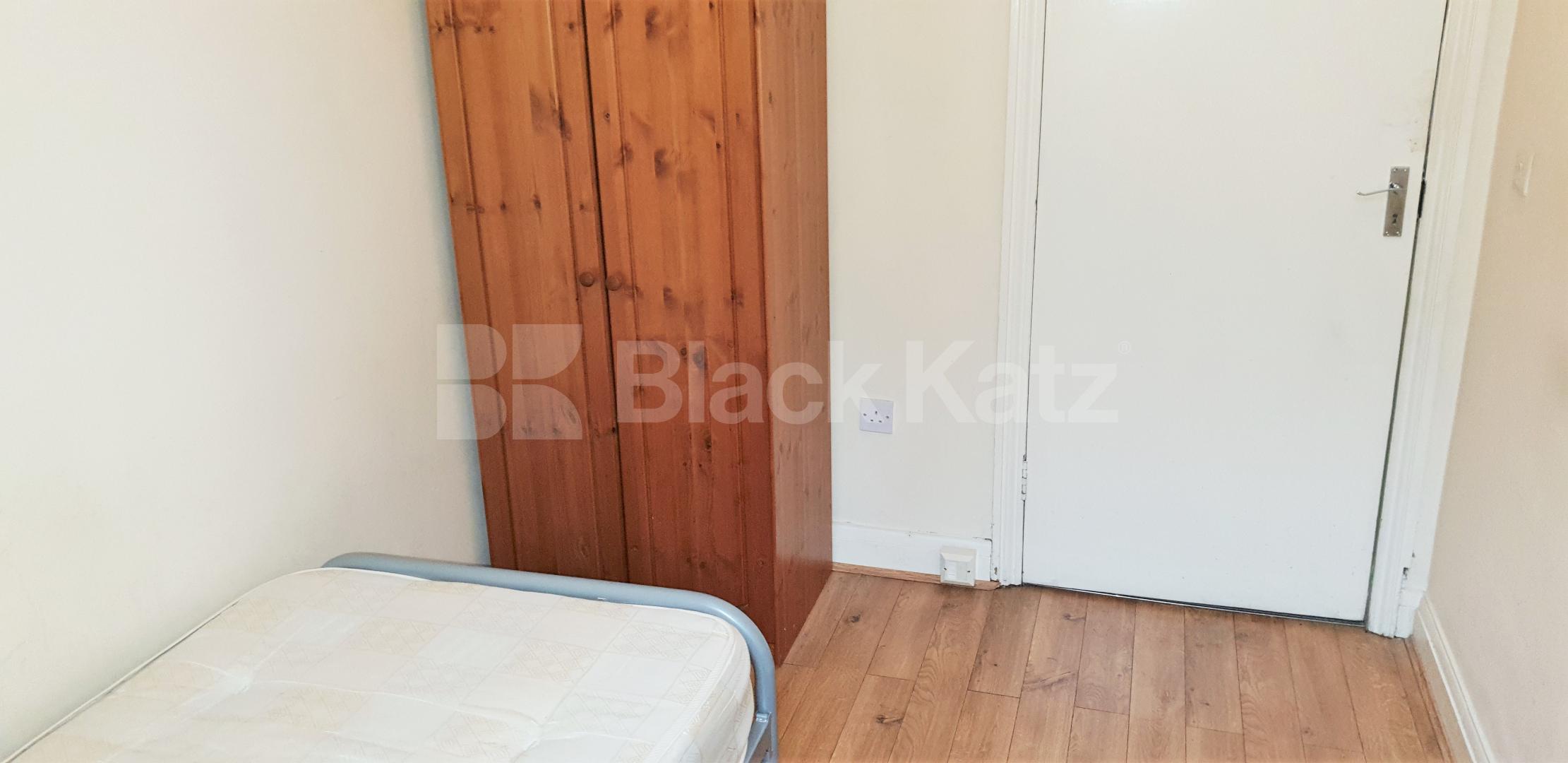 			INCLUSIVE OF WATER, GAS & ELECTRICITY, Studio Apartment, 1 bath, 1 reception Flat			 North End Road, West Kensington